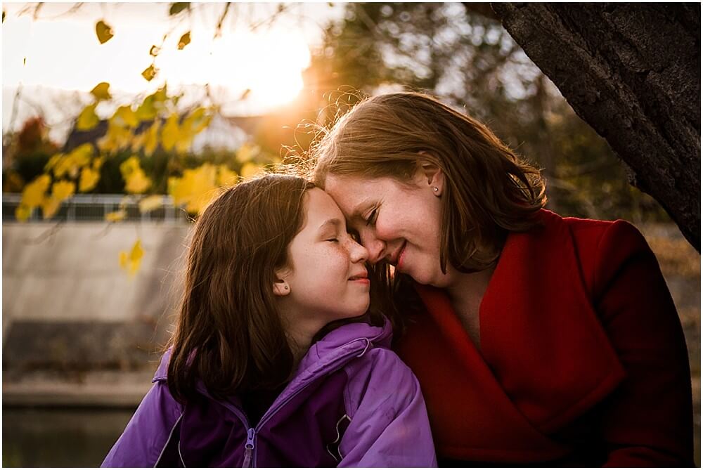 Mother Daughter Family photography session in Harris Park in London Ontario | Photo taken in London Ontario by Dylan Martin Photography